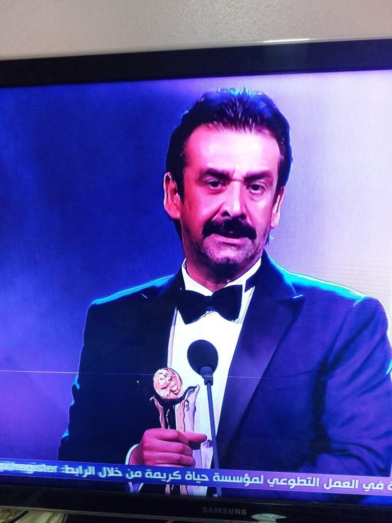 كريم عبدالعزيز ومنى زكي