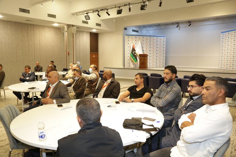 مفوضية الانتخابات تدرب موظفيها على عملية الانتخابات