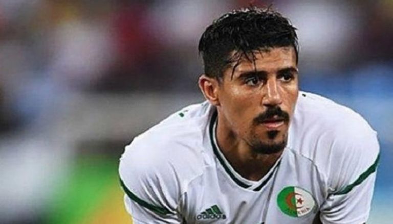 بغداد بونجاح مهاجم منتخب الجزائر