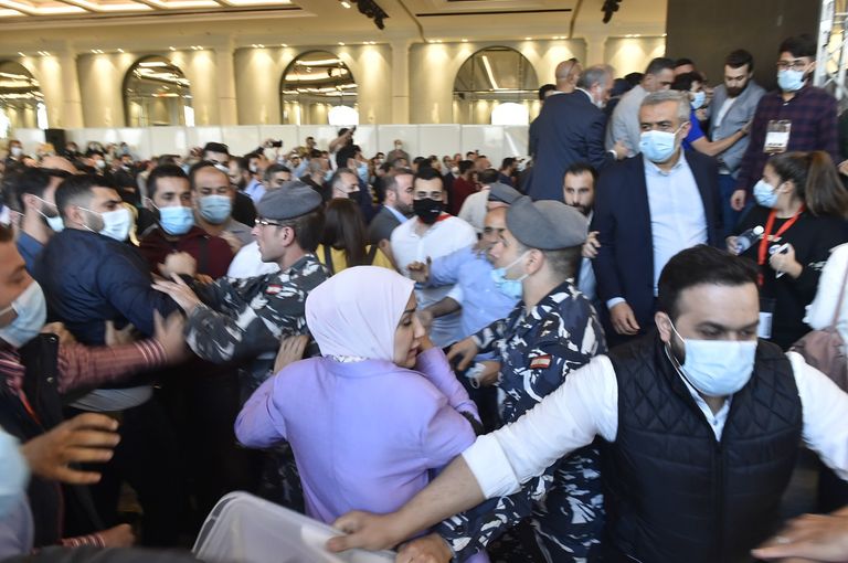 جانب من فعاليات انتخابات نقابة أطباء الأسنان في لبنان