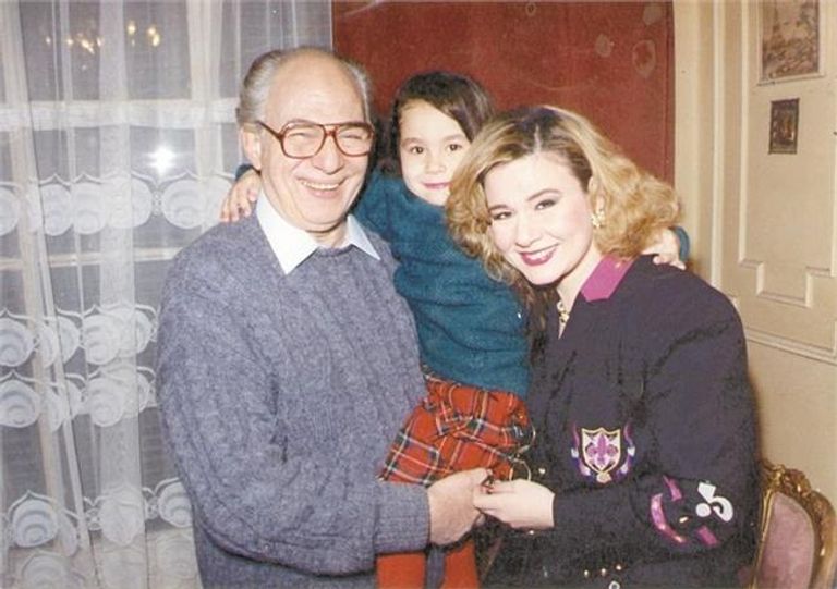 الفنان رشوان توفيق