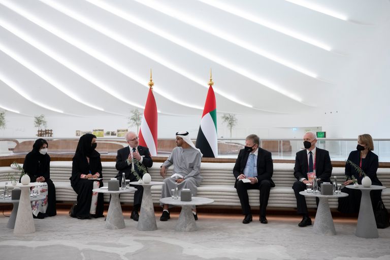 الشيخ محمد بن زايد آل نهيان يستقبل رئيس لاتفيا في إكسبو 2020 دبي