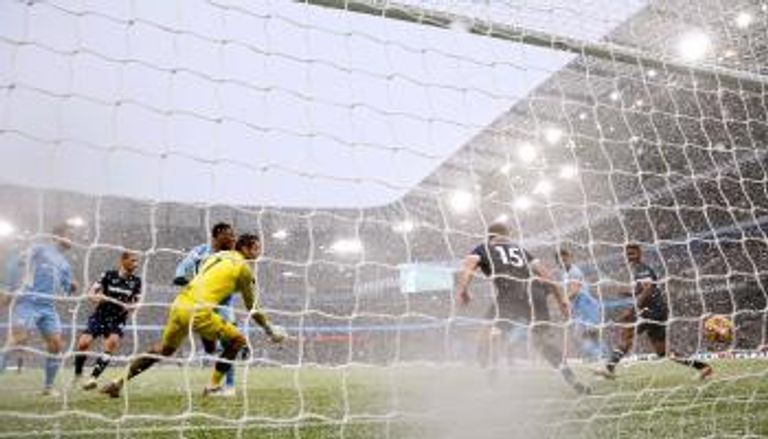 مانشستر سيتي ضد وست هام تشيلسي ضد مانشستر يونايتد