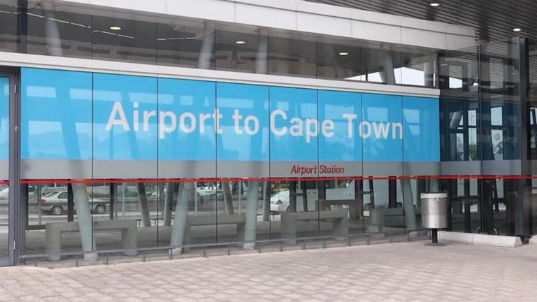 أثار اكتشاف السلالة الجديدة موجة من حظر السفر