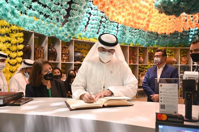 سلطان الجابر يزور جناحي المكسيك وليبيريا في إكسبو 2020 سلطان الجابر يزور جناحي المكسيك وليبيريا في إكسبو 2020