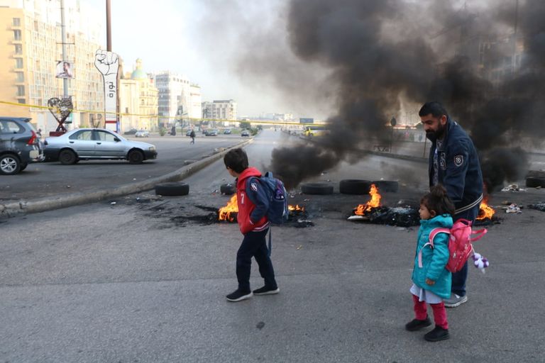 قطع طرق في بيروت