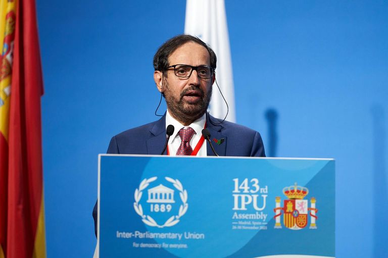 الدكتور علي النعيمي