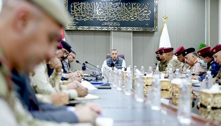 رئيس الوزراء العراقي خلال اجتماع أمني