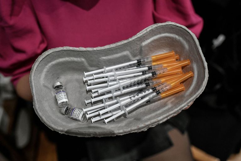 تسبب متغير أوميكرون في حدوث حالة من القلق والحذر في العالم