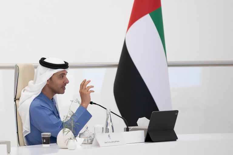 ولي عهد أبوظبي خلال مجلس إدارة