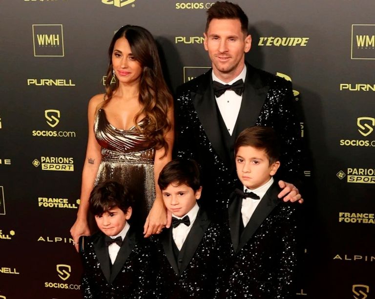 ميسي وعائلته ميسي وعائلته