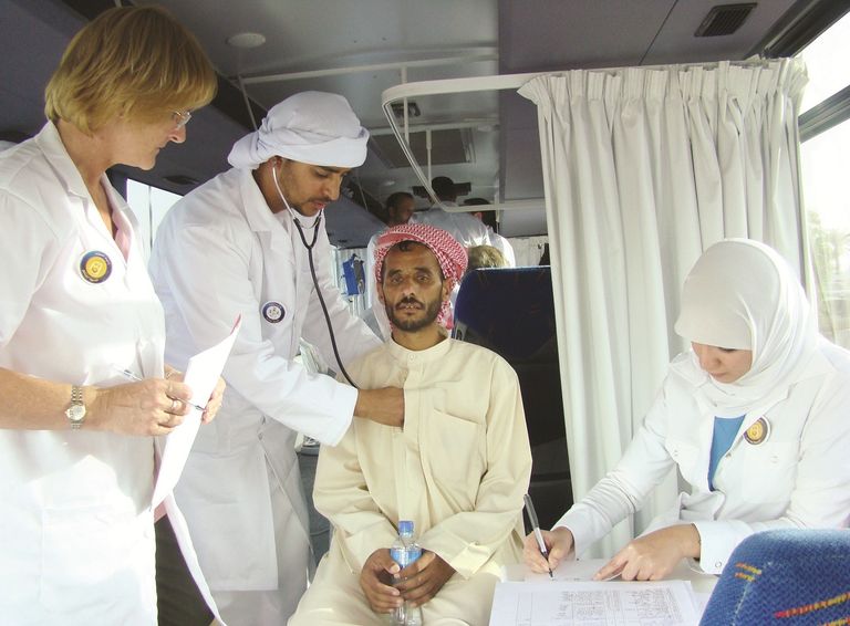 شحنة مساعدات إماراتية لإحدى الدول