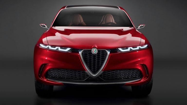 Alfa Romeo Tonale طراز بي إم دبليو iX1