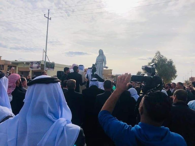 تمثال الفتاة الإيزيدية