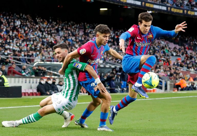 ريال بيتيس ضد برشلونة