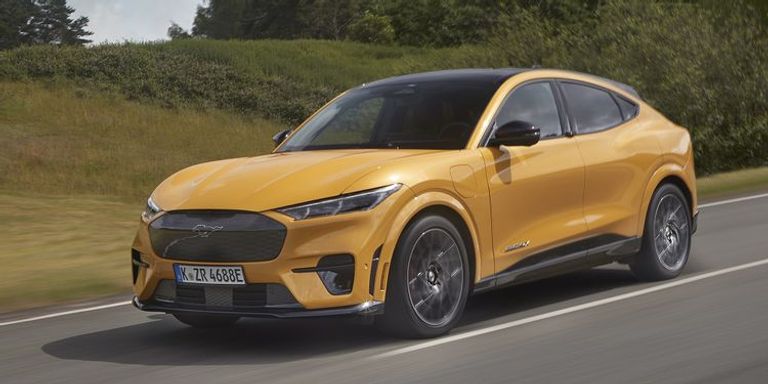 طراز Ford Mustang Mach-E GT طراز Audi e-tron S