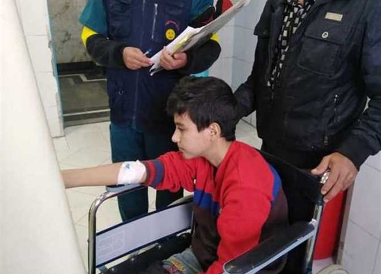 الطفل الباكي محمود