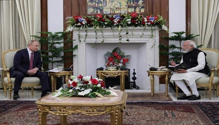 رئيس الوزراء الهندي والرئيس الروسي خلال لقاء اليوم