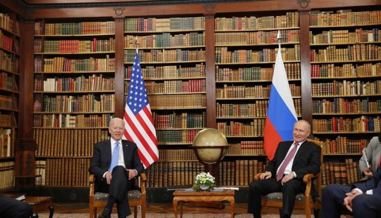 الرئيس الروسي ونظيره الأمريكية في قمة جنيف التاريخية