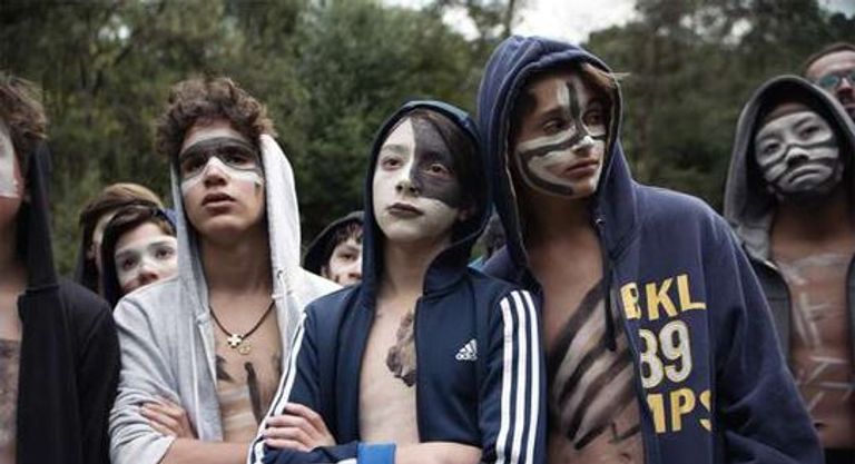 وزيرة الثقافة المصرية تسلم جائزة الهرم الذهبي لصناع