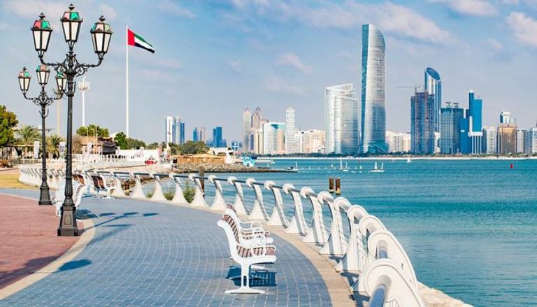 حكومة الإمارات‬⁩ تعتمد النظام الجديد للعمل الأسبوعي