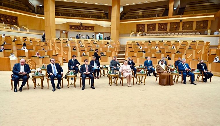 فالنتينا ماتفيينكو خلال جلسة خاصة إماراتية روسية بالاتحاد الوطني