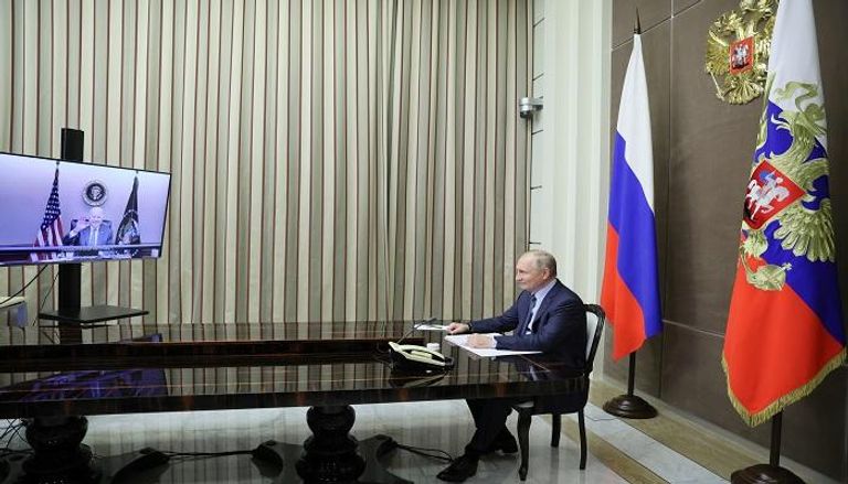 وقائع القمة الافتراضية بين بوتين وبايدن