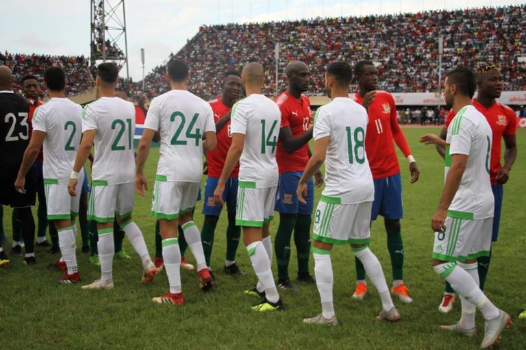 مواجهة سابقة  بين الجزائر وجامبيا