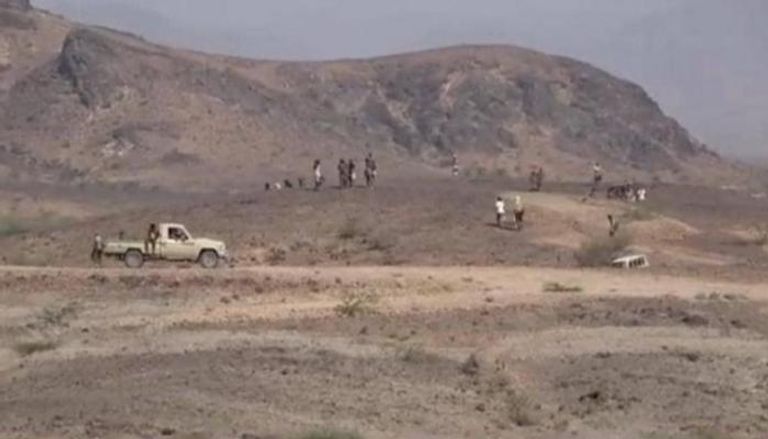 عناصر من القوات اليمنية المشتركة بإحدى جبهات القتال - أرشيفية
