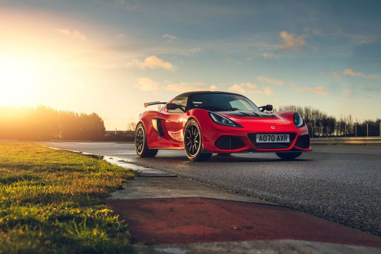 Lotus Exige طراز Nissan GTR