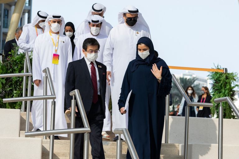 لحظة استقبال أكيو إيسوماتا، السفير الياباني لدى الإمارات لحظة استقبال السفير الياباني في إكسبو 2020 دبي