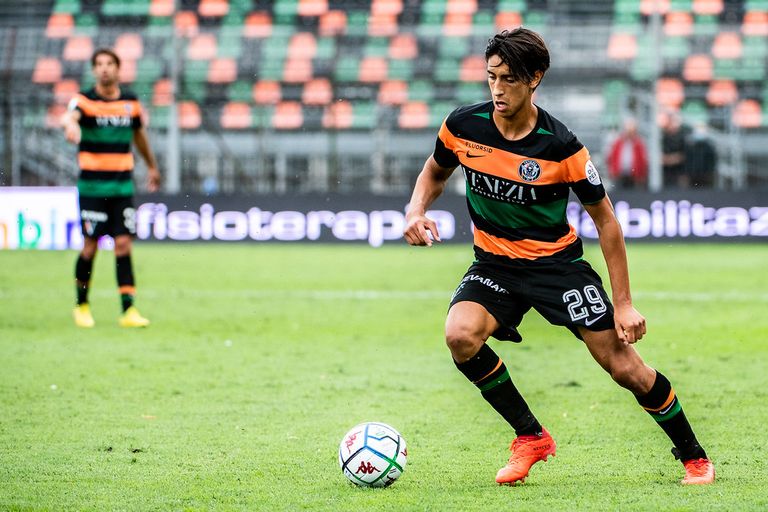 يوسف مالح لاعب فيورنتينا