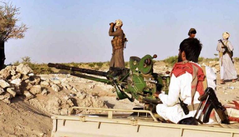 مقاتلو القبائل في مأرب على جبهات القتال ضد مليشيات الحوثي