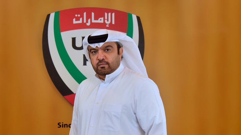 يوسف حسين بيرت فان مارفيك مدرب منتخب الإمارات