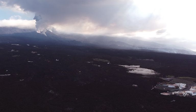 بركان جزيرة لا بالما الإسبانية