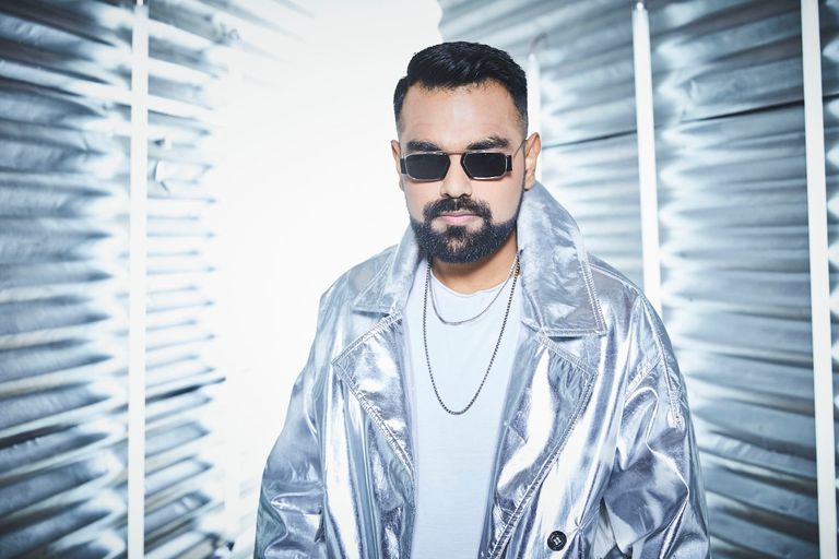 الدي جي الهندي شيتاس