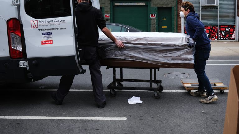 ارتفاع إصابات كورونا حول العالم إلى 271 مليوناً و110 آلاف و724 حالة