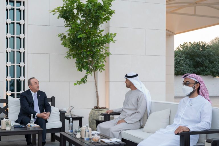 جانب من لقاء الشيخ محمد بن زايد آل نهيان ووزير الخارجية التركي