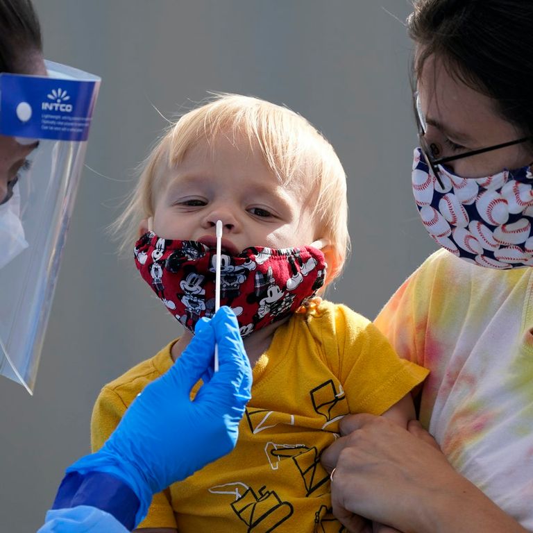 الأطفال دون سن الـ5 قد يكونون أكثر عرضة لأوميكرون مقارنة بالسلالات السابقة