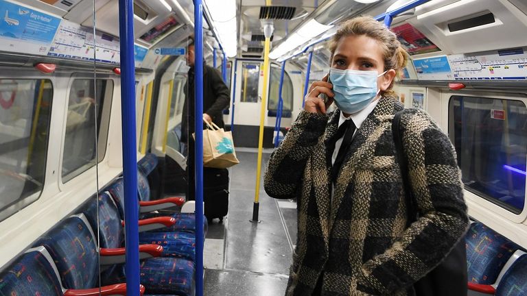 مريض تفاقمت حالته بسبب فيروس كورونا