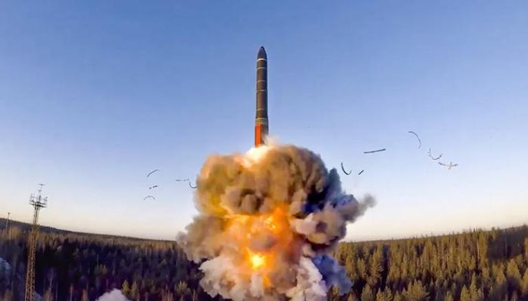 إطلاق صاروخ حامل للرؤوس النووية - الجارديان