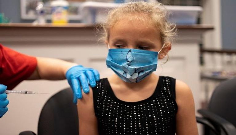 التطعيم ضد كورونا يوفر للأطفال حماية من الآثار طويلة الأمد لكوفيد 19
