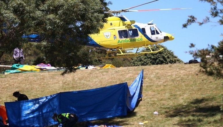 بقايا المجسم بعد سقوطه على الأرض