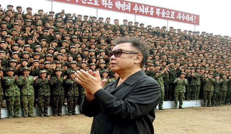 مناسبات محددة يلتزم الكوريون الشماليون بالبكاء فيها