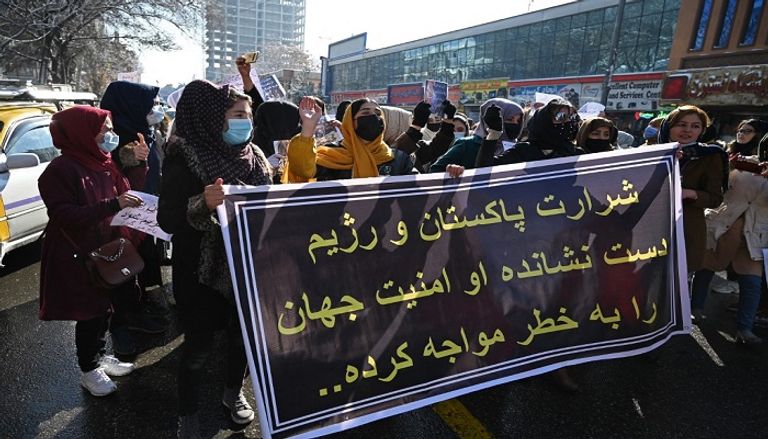 جانب من المظاهرة النسائية التي شهدتها كابول-أ.ف.ب