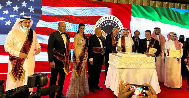 منح الطبيبة اللبنانية هلا غصن جائزة فخر العرب