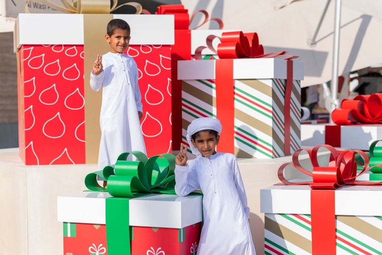 فعاليات مبهجة في احتفالات موسم الأعياد بـ