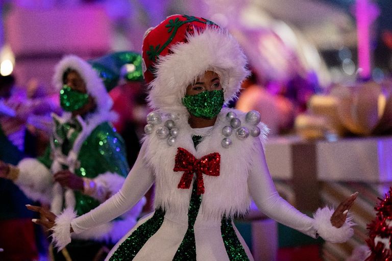 إضاءة شجرة عيد الميلاد في ساحة الوصل