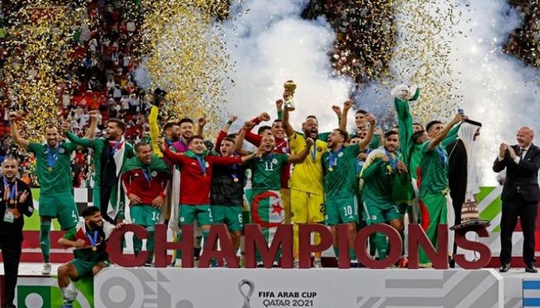 منتخب الجزائر بطل كأس العرب 2021
