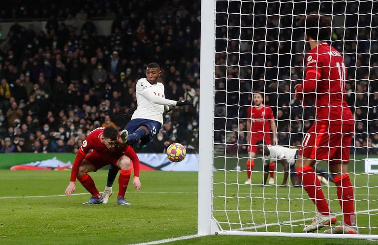 توتنهام ضد ليفربول في الدوري الإنجليزي أنطونيو كونتي مدرب توتنهام ضد ليفربول